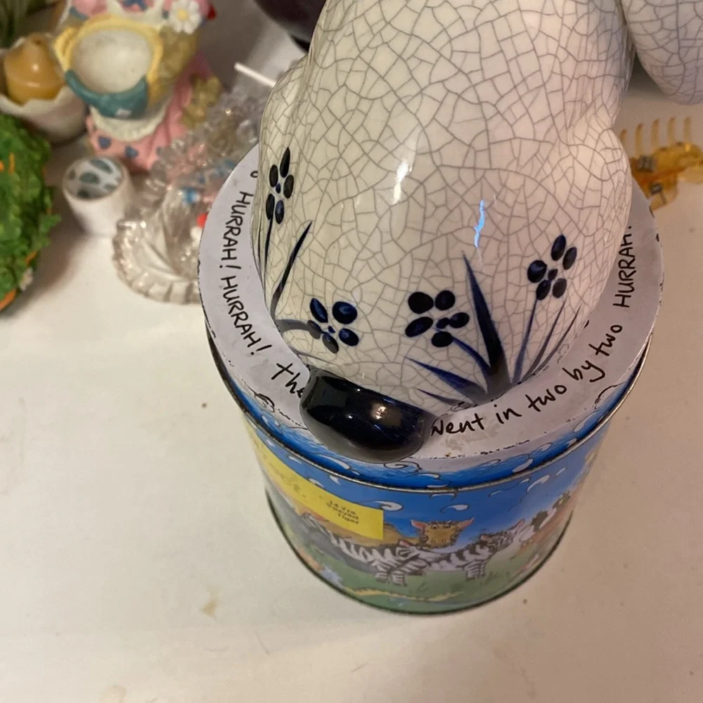 Vintage Pottery Barn Bunny,I believe has marks on side